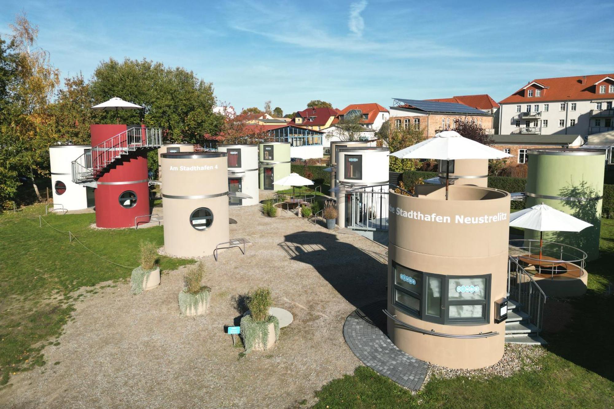 Slube Am Stadthafen Neustrelitz Exteriör bild